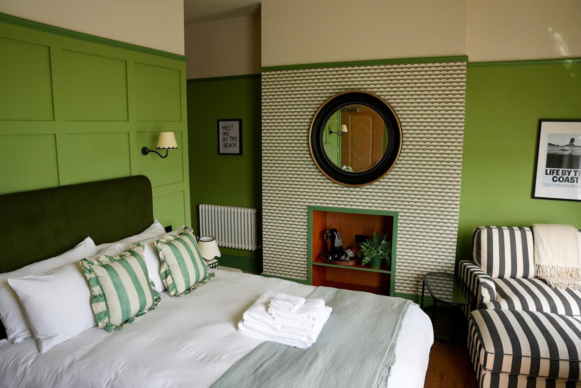 The London & Paris Hotel Folkestone Extérieur photo